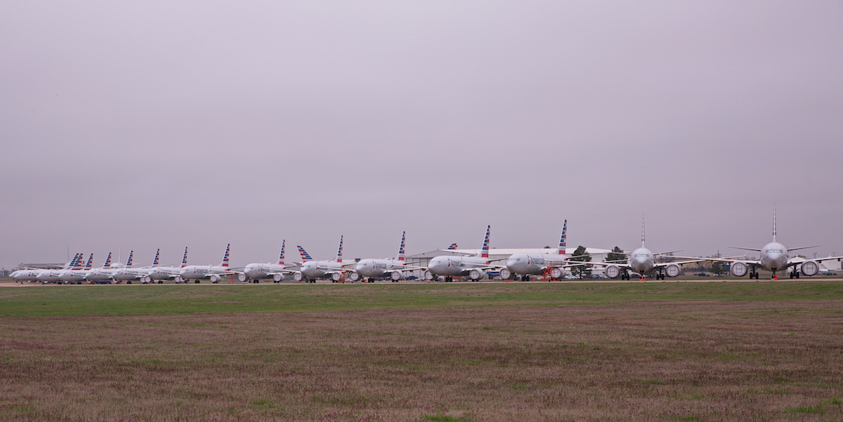 Pictures American Airlines' Grounded Planes One Mile at a Time