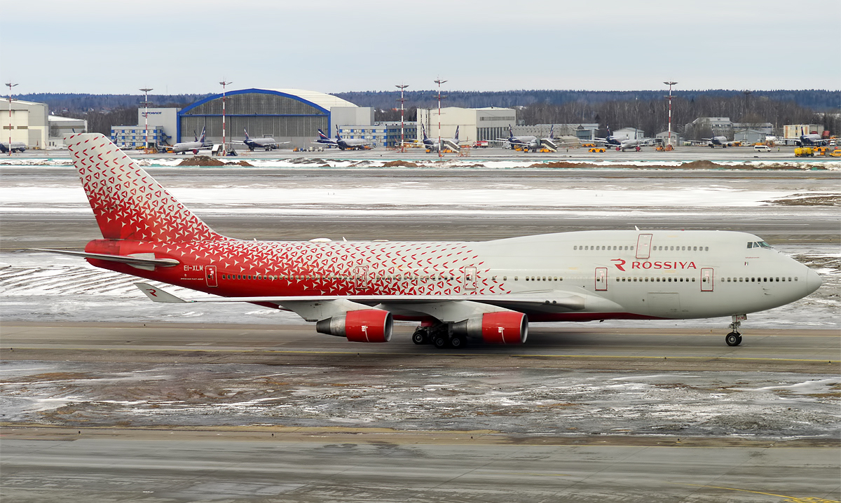 Su flights. Боинг 747 Rossiya. B 747 ei-XLM. Boeing 747-400 Аэрофлот. Авиакомпания Россия Боинг 747 400 2022.