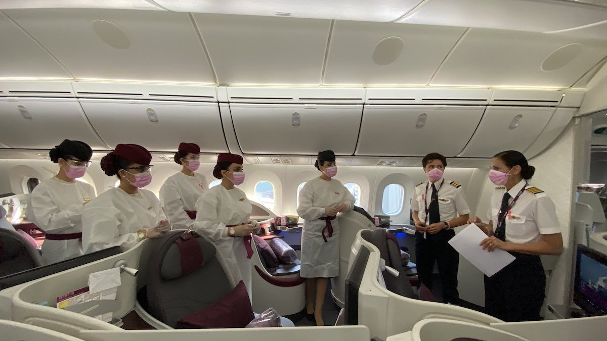 All Female Qatar Airways Crew Draws Ribbon In Sky With 787 Laptrinhx News